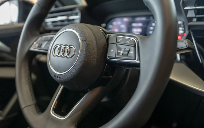 Audi A3 cena 161483 przebieg: 5, rok produkcji 2024 z Sulęcin małe 379